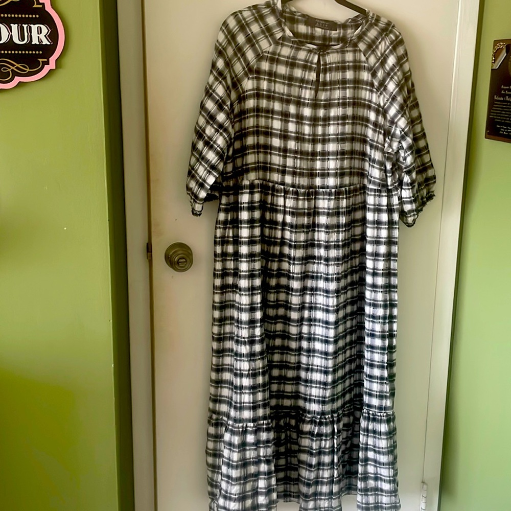 COPY - Women Maxi Dress, Short Sleeves, Ruffle Hem, Round Neck,